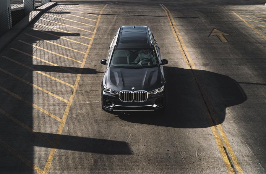  BMW X7 ZeroG Lounger (G07) 2020 года  (фото 7 из 13)